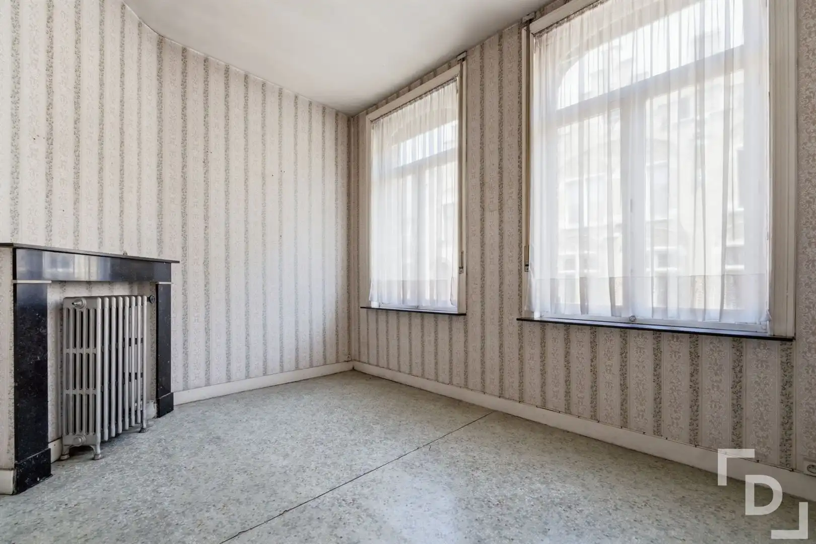 Authentieke herenwoning in centrum Ieper. foto 17