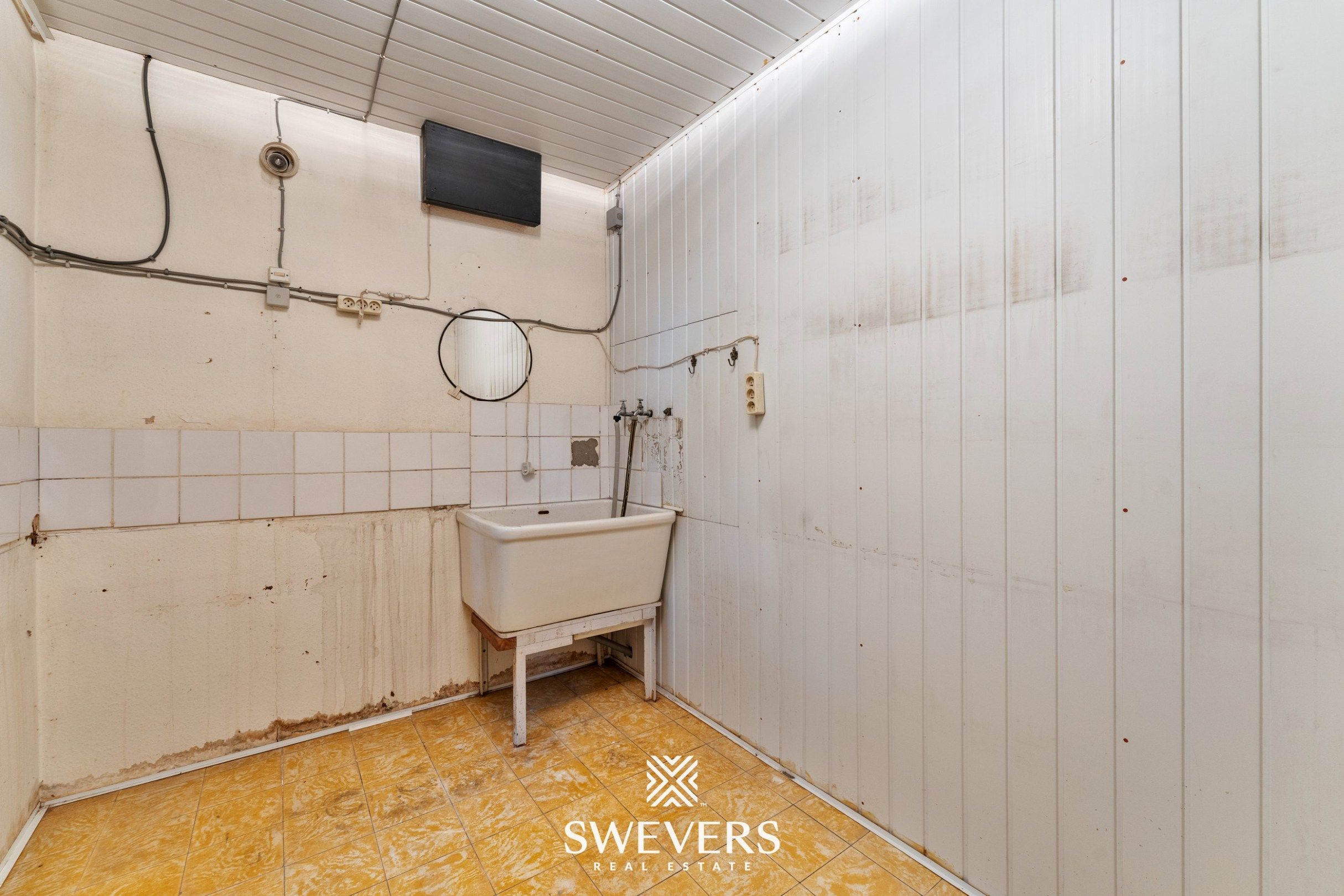 Renovatiepotentieel met 4 slaapkamers op 9a 77ca in hartje Beringen  foto 28