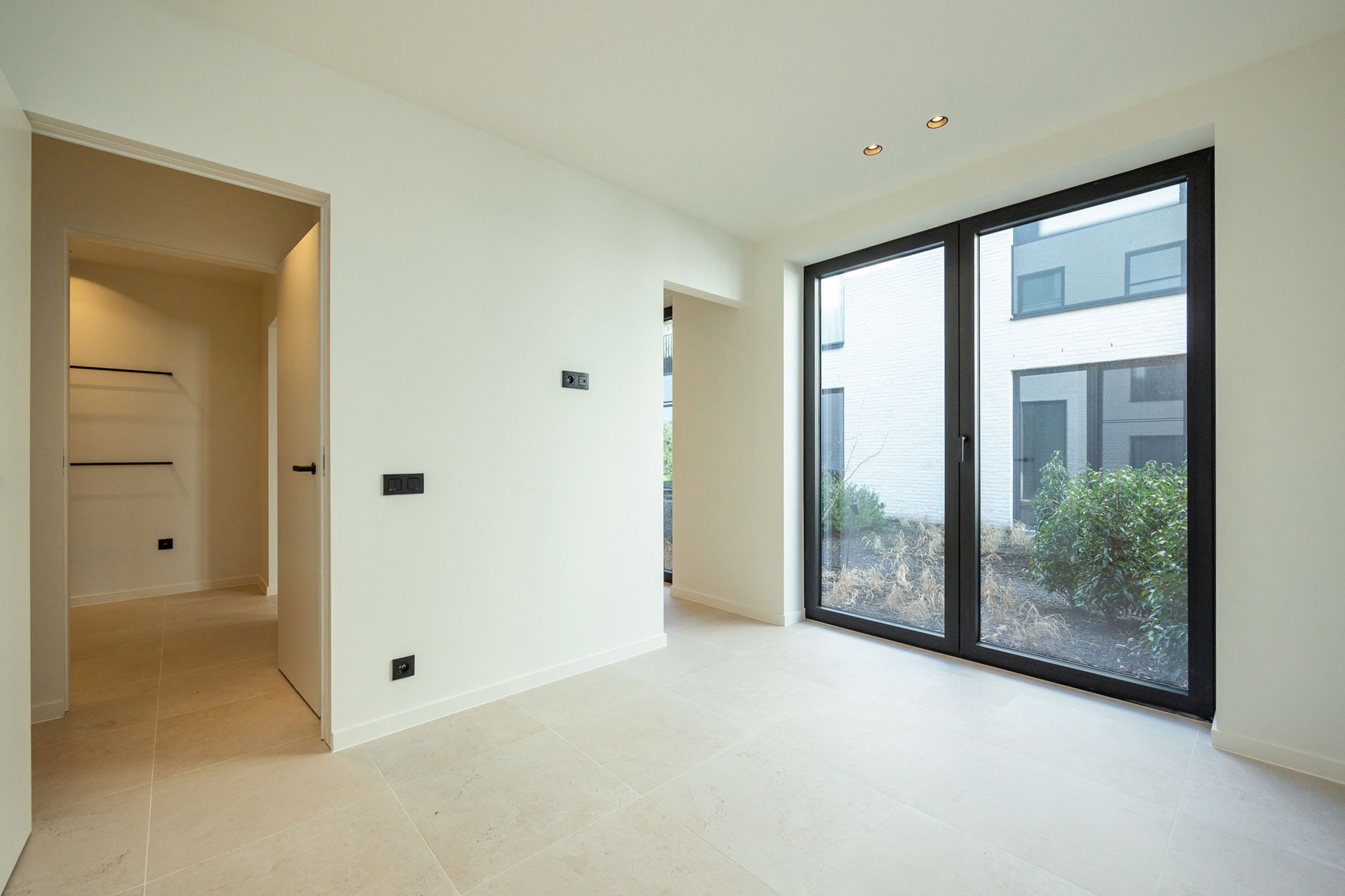 Trendy nieuwbouw gelijkvloers appartement foto 21