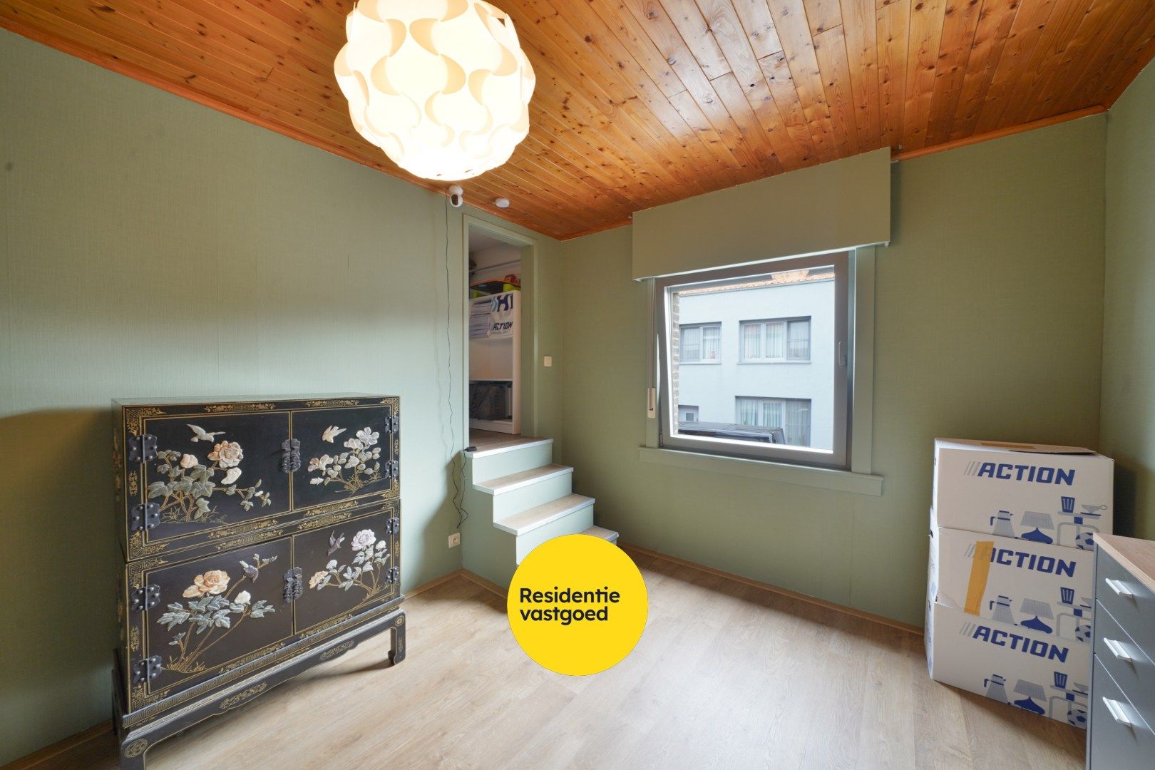 Instapklare woning met garage en tuin te Bredene foto 13