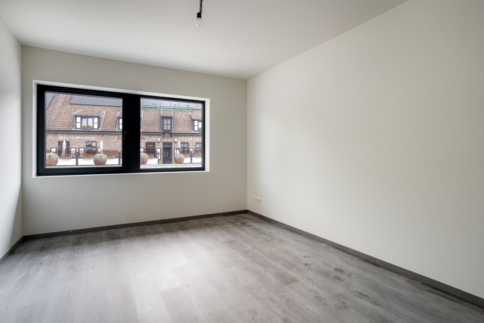 Prachtig nieuwbouwappartement in centrum Rekkem! foto 7