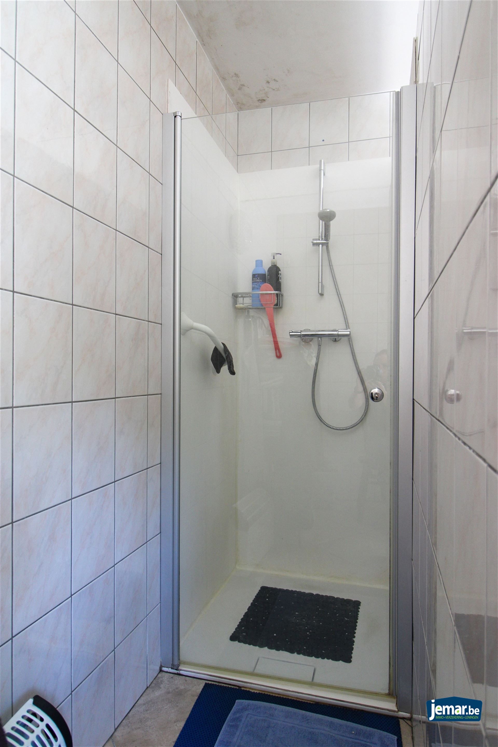 Ruime gezinswoning met 6 slaapkamers, dubbele garage en zonnige, ruime tuin – ideaal voor gezinnen en zelfstandigen! foto 8