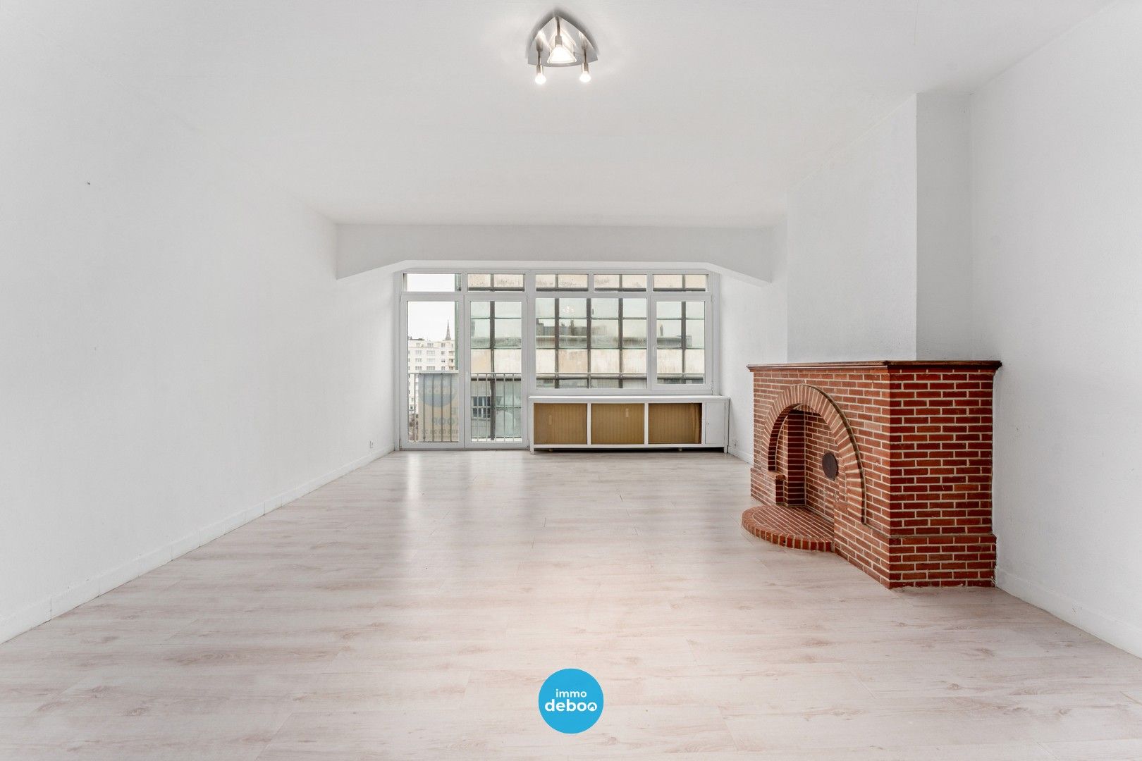 Centraal gelegen appartement met mooi open zicht foto 3