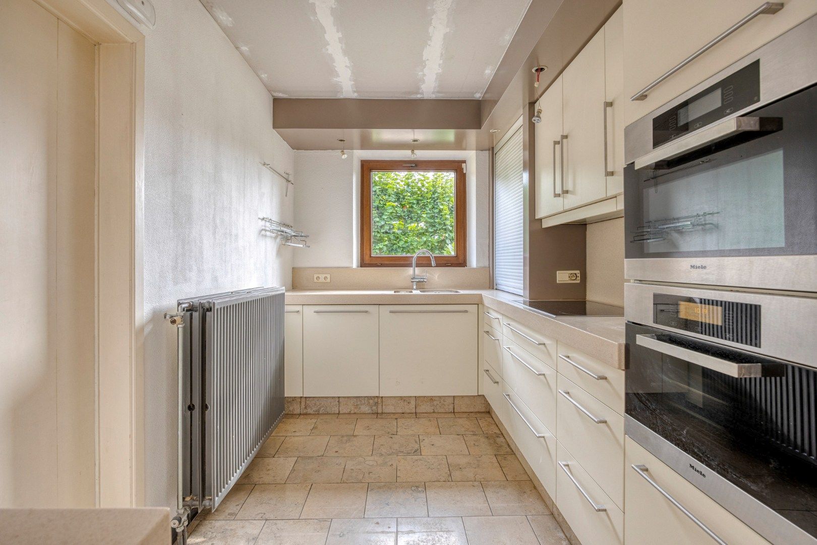 Charmante woning met 3 slpks, zwembad en twee garages in Witgoor (Dessel) ! foto 10