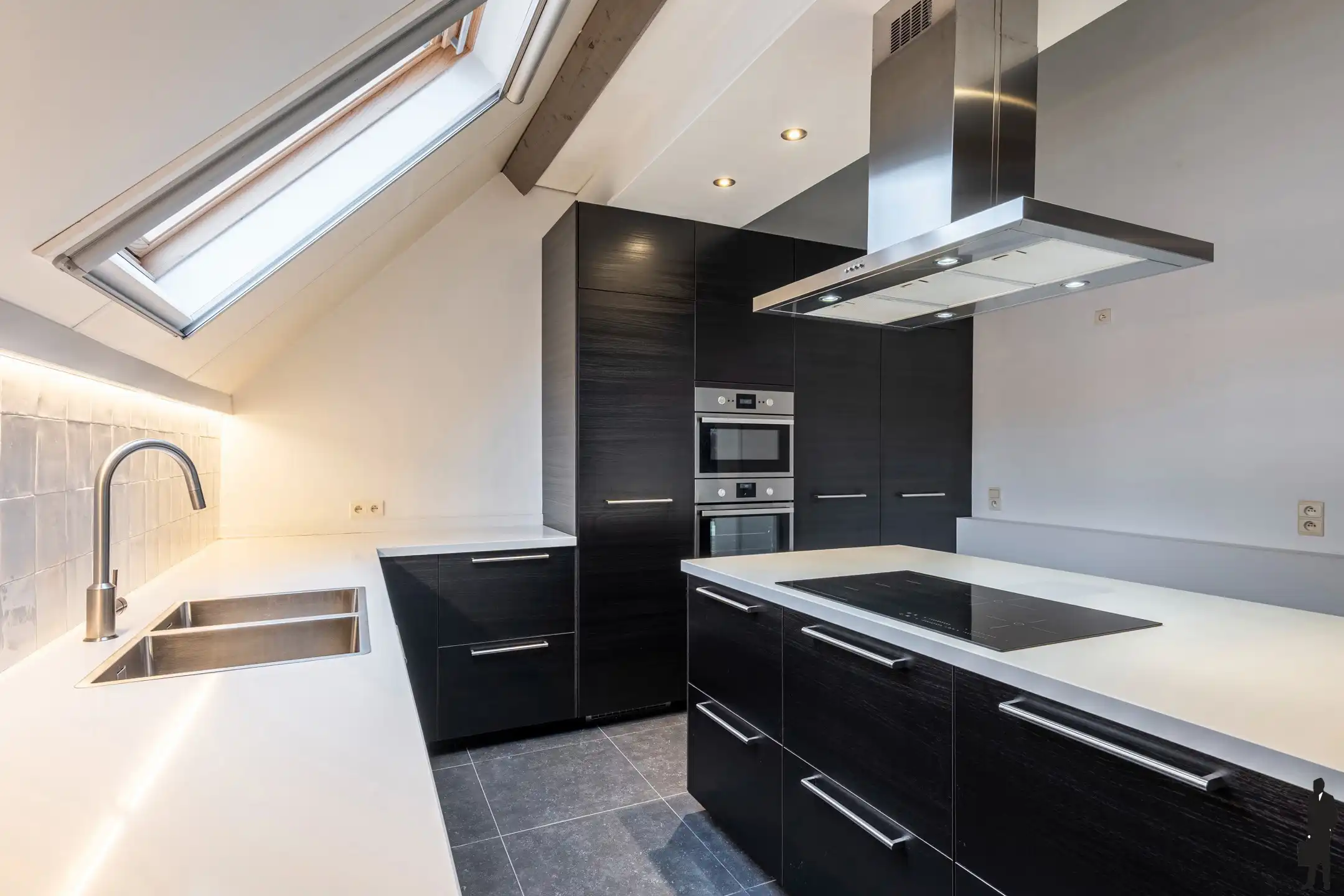 Moderne ruime woning met lift, tuin en zonnig dakterras foto 3