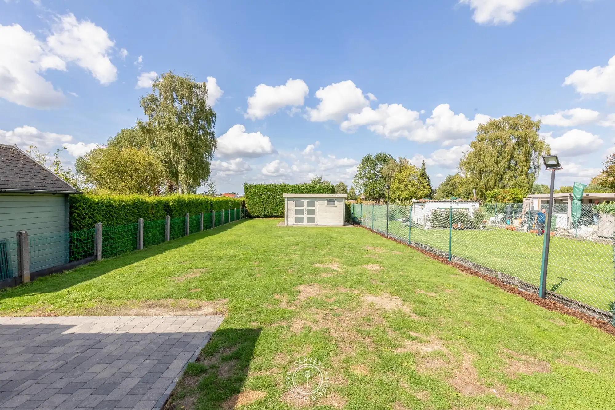 Vernieuwde halfopen bebouwing met 3 slaapkamers en prachtige tuin foto 13