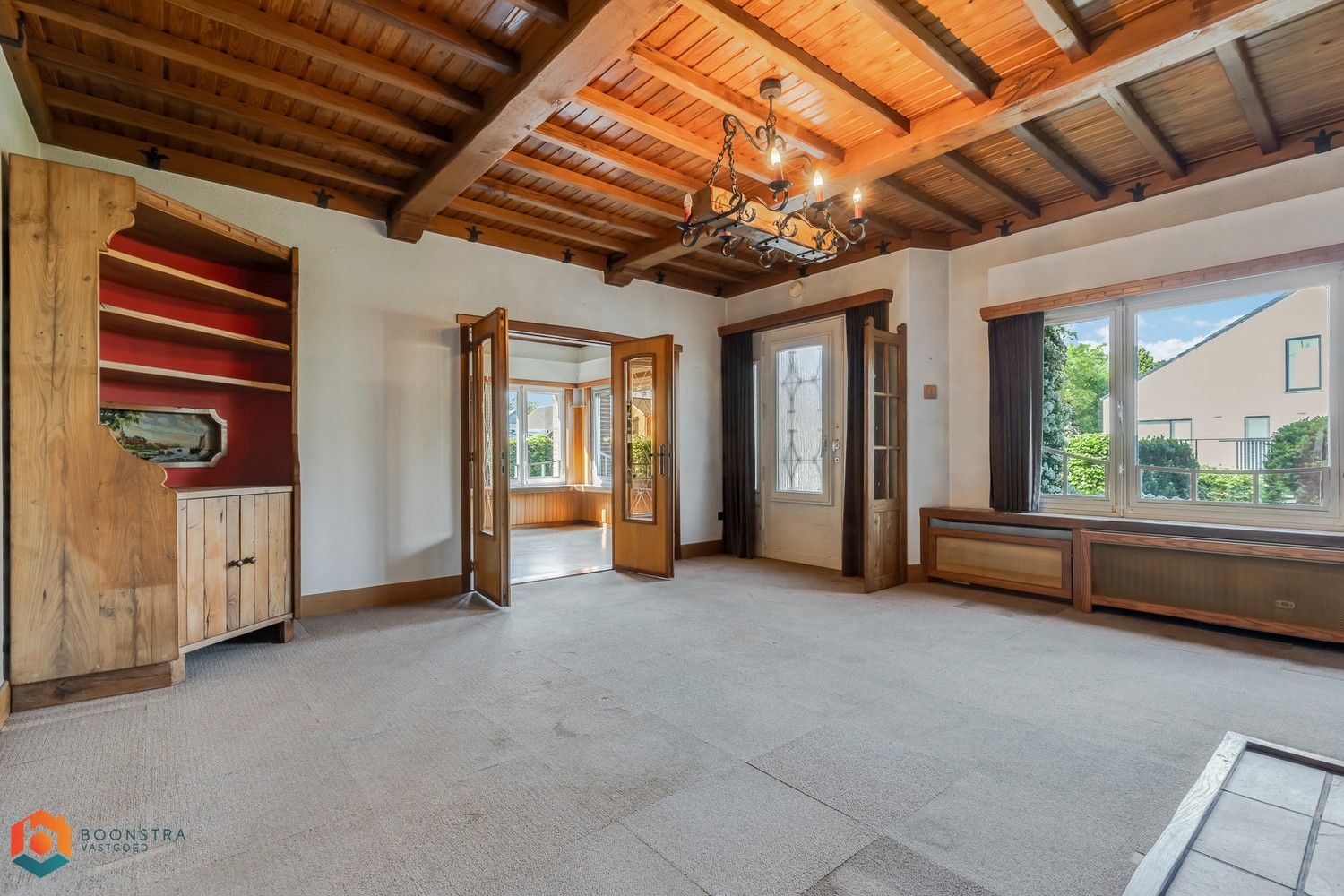 Vrijstaande woning met veel potentieel op 1143m² in Koningshooikt foto 3