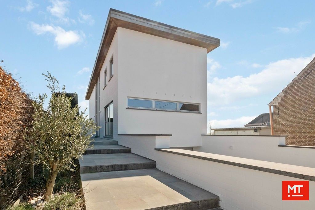 Moderne villa met landelijk uitzicht te koop in Passendale foto 2