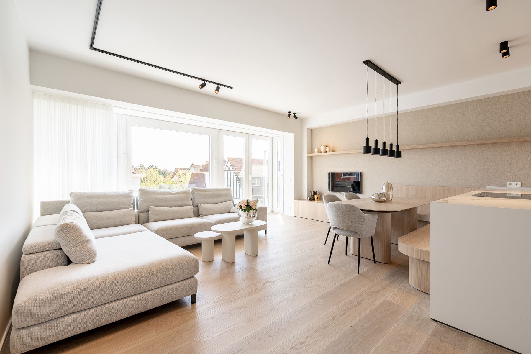 Luxueus gerenoveerd en lichtrijk appartement - Zoute foto 2