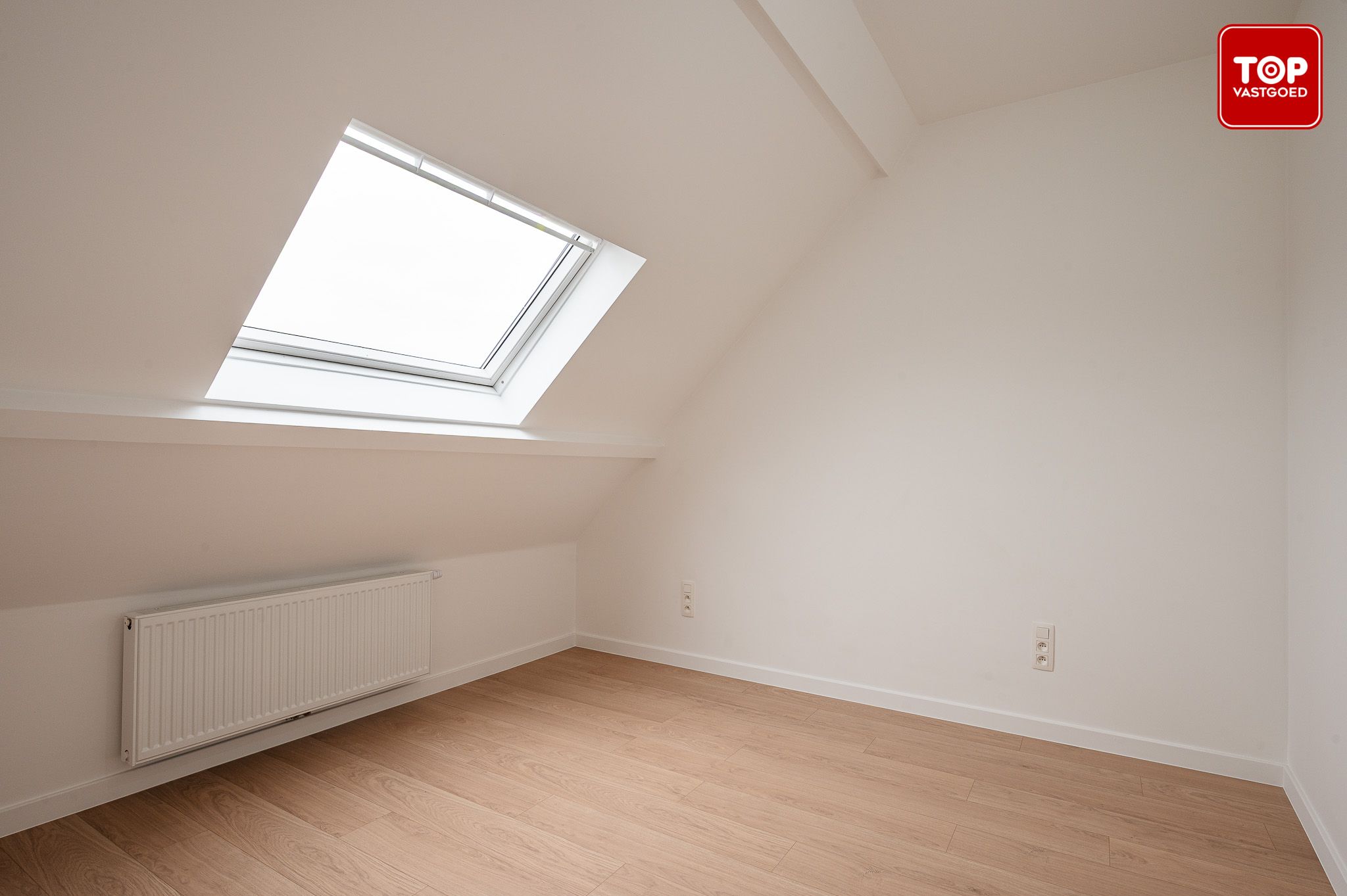 Volledig gerenoveerde woning met 4 slaapkamers nabij Gentbrugse Meersen foto 22