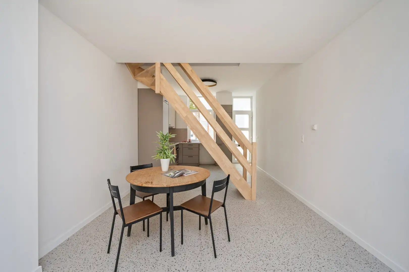 Gerenoveerde stadswoning met twee slaapkamers foto 5
