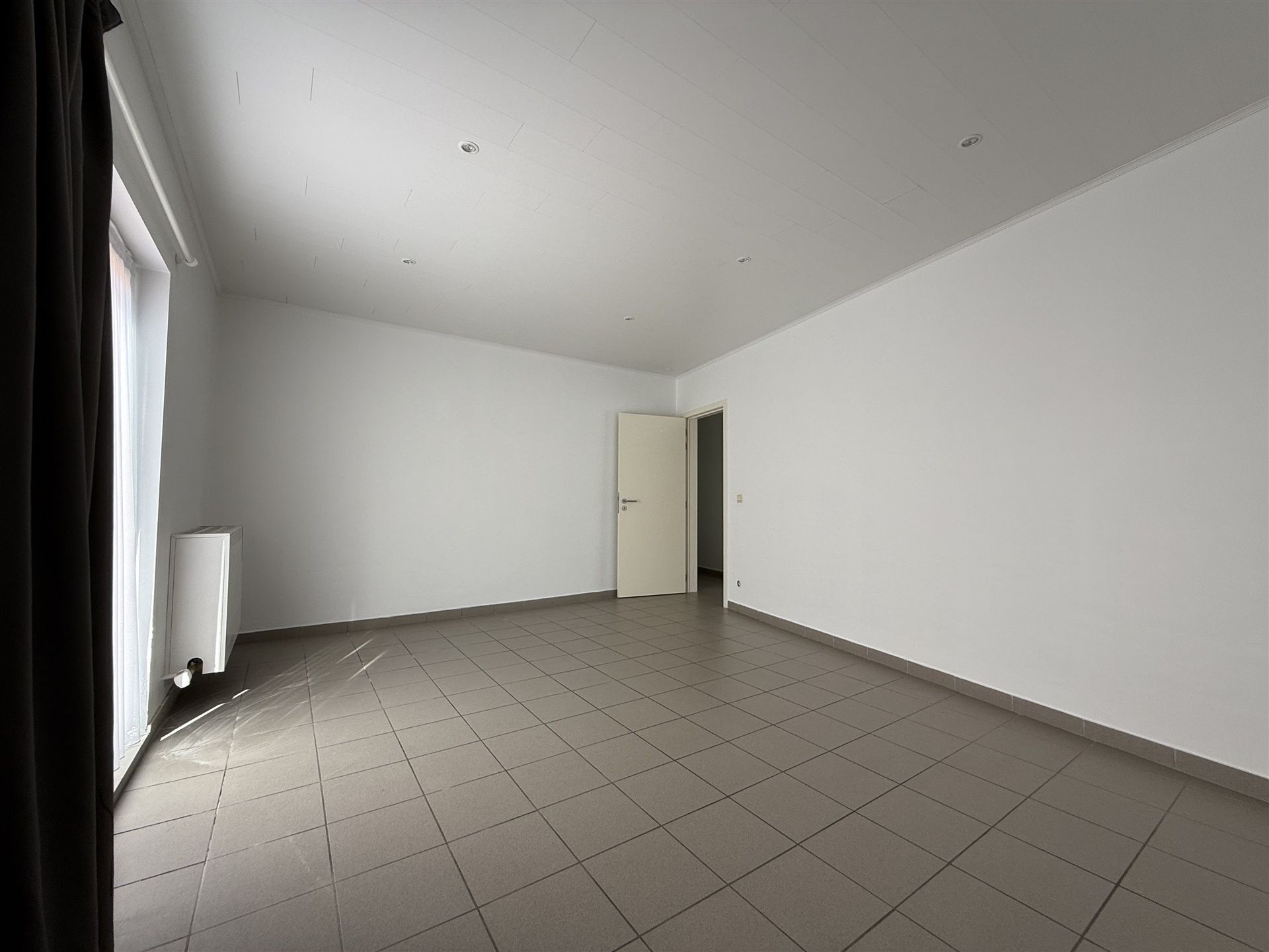 Gelijkvloers appartement met 2 slaapkamers en 2 terrassen foto 14
