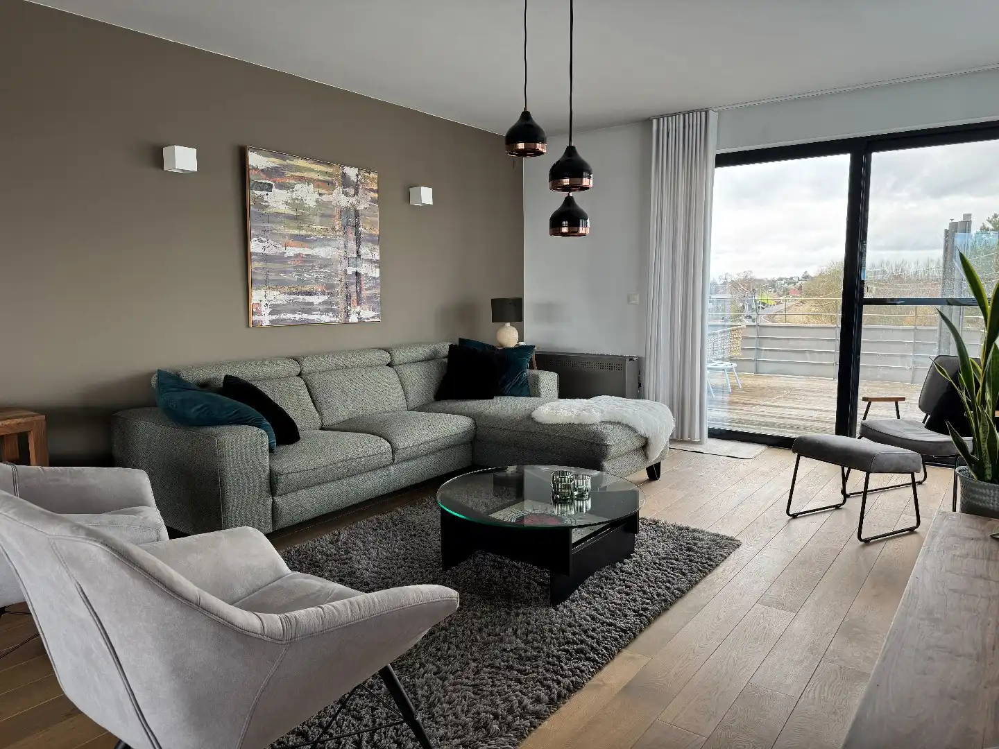 Ruim appartement met zonnig terras - geen lasten foto 2