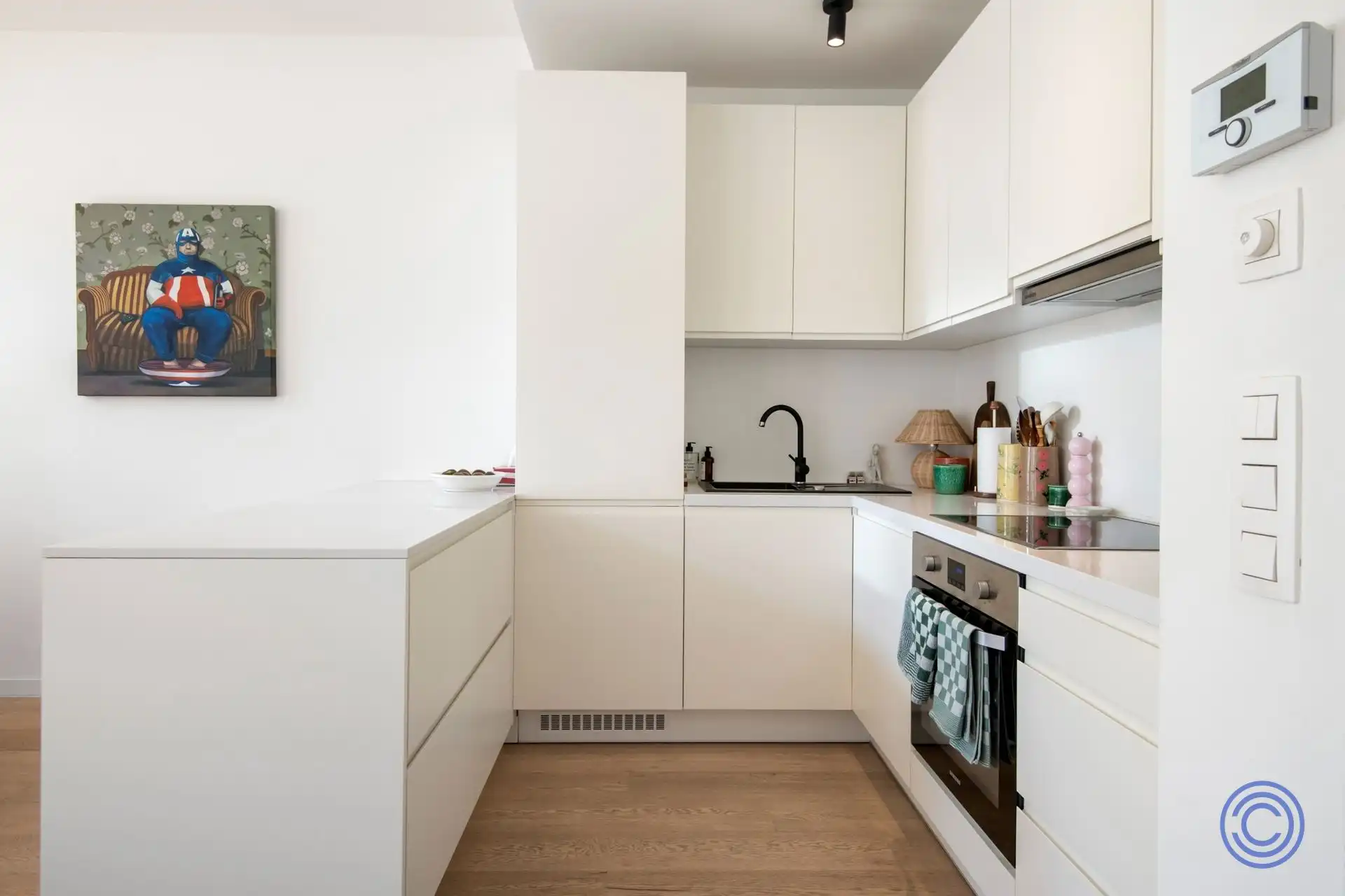 Instapklaar en energiezuinig appartement nabij Park Spoor Noord foto 3
