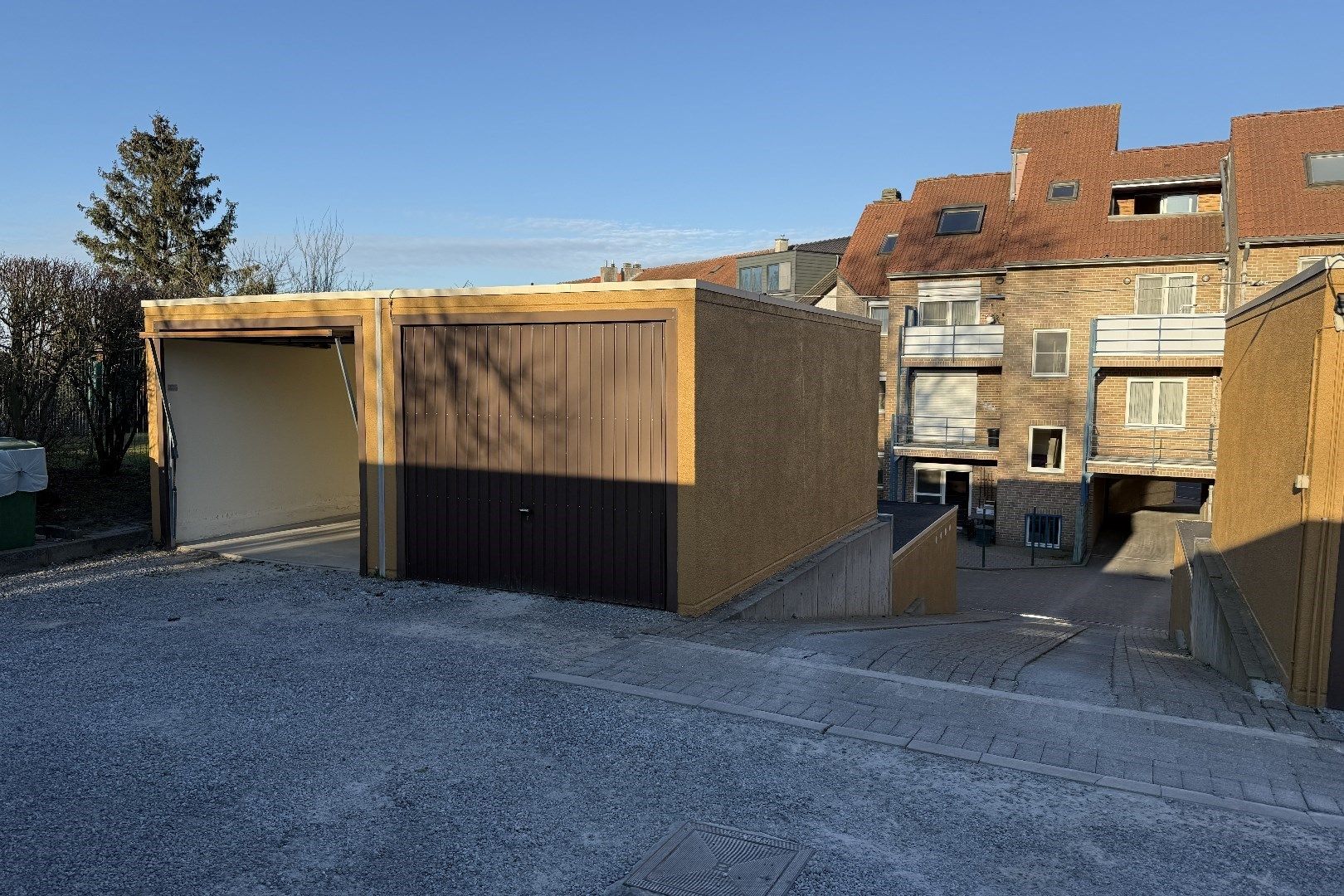 Instapklaar appartement met 3 slaapkamers en garage - centrum Tongeren foto 3
