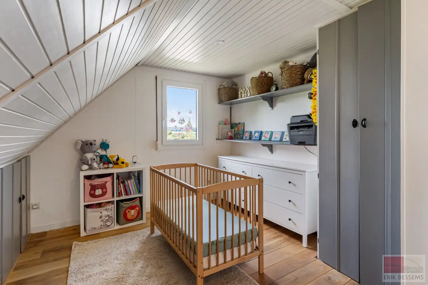 Prachtig gerenoveerde woning/landhuis (van 2011 t.e.m. 2025) gelegen op een ruim perceel van maar liefst circa 6000m2 foto 19