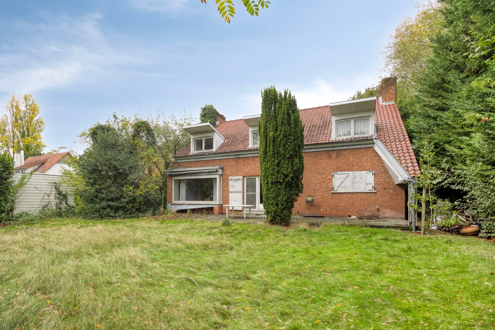 Ruime karaktervolle woning met 5 slaapkamers op een zonnig perceel van 12 are !  foto 25