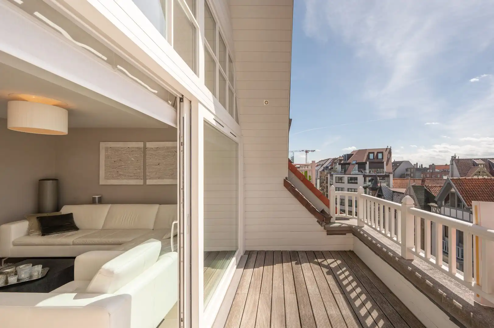 Subliem appartement met mooi zonneterras op wandelafstand van de winkels en het strand. foto {{pictureIndex}}