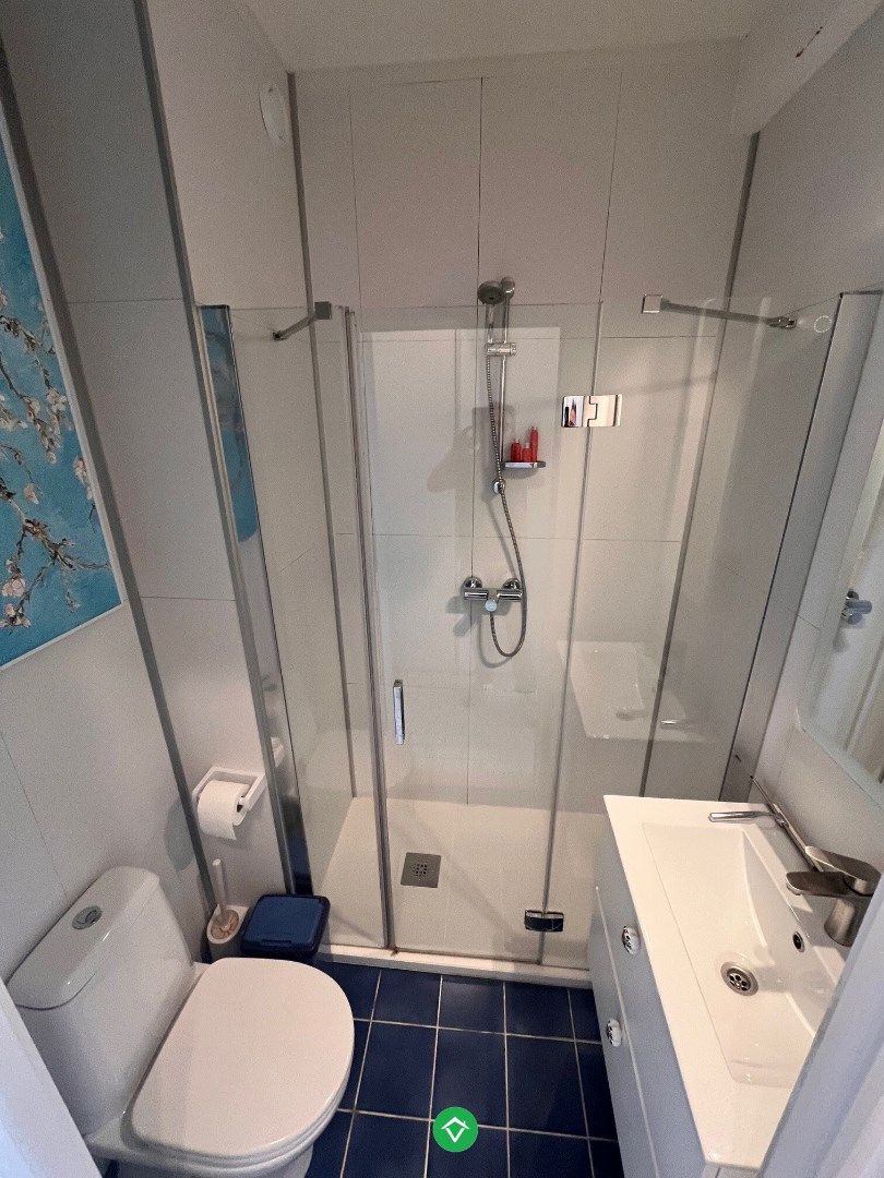 Vernieuwde gelijkvloersstudio met frontaal zeezicht, aan de dijk van Raversijde foto 10