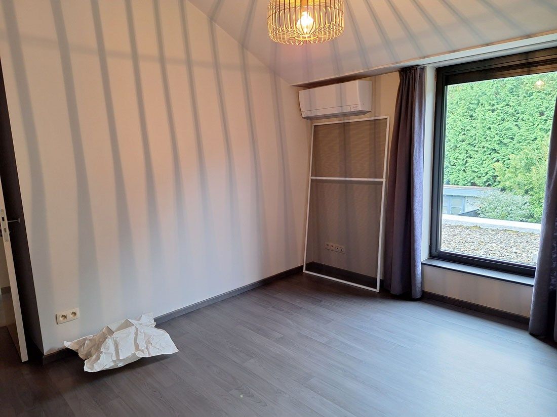 Prachtige eigentijdse woning in een groen kader foto 10