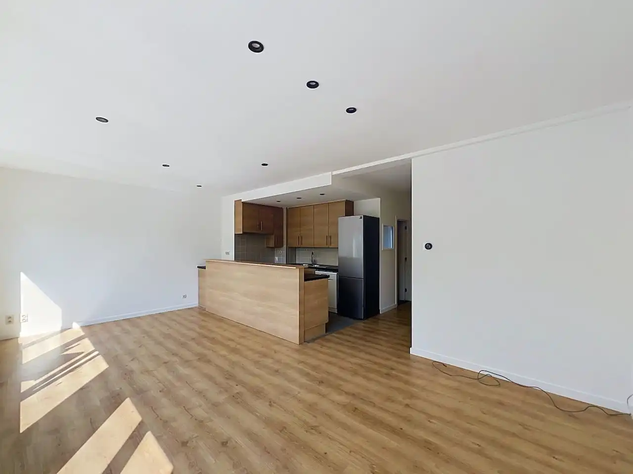 Zuidgericht appartement tegenover het station van Heist. foto 5
