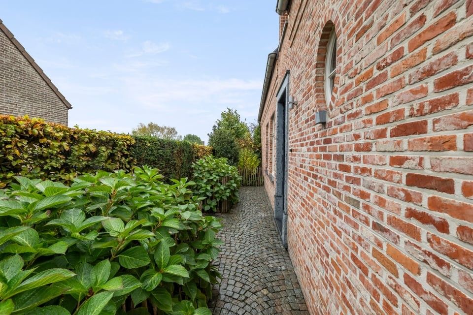 PRACHTIGE PASTORIJWONING MET DUBBELE GARAGE IN SINT-TRUIDEN foto 43