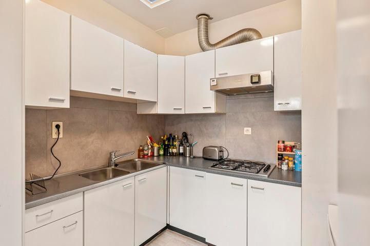 Instapklare woning met garage in hartje Putte – ideaal voor starters of investeerders foto 8