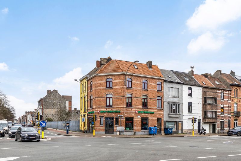 Ruim appartement centrum Gent met 3 slpk. foto {{pictureIndex}}
