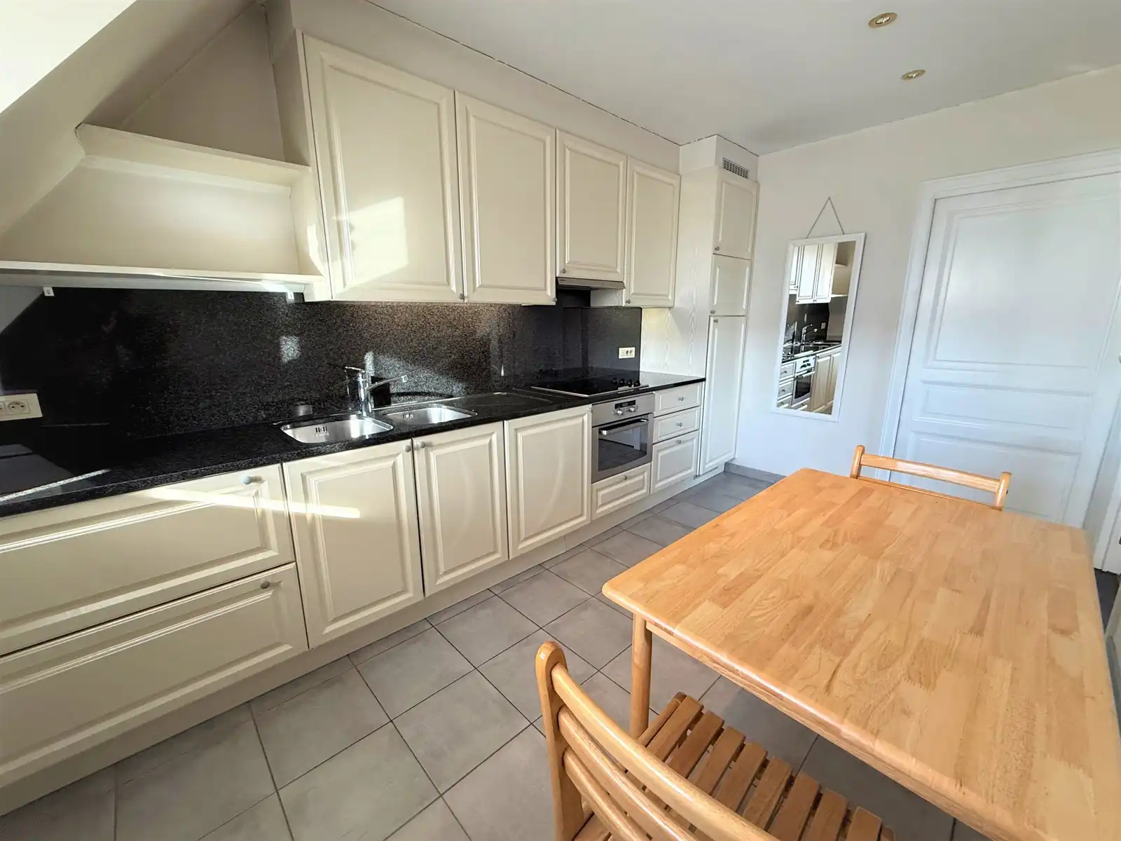 Dakappartement met 3 slaapkamers en enorm terras foto 16