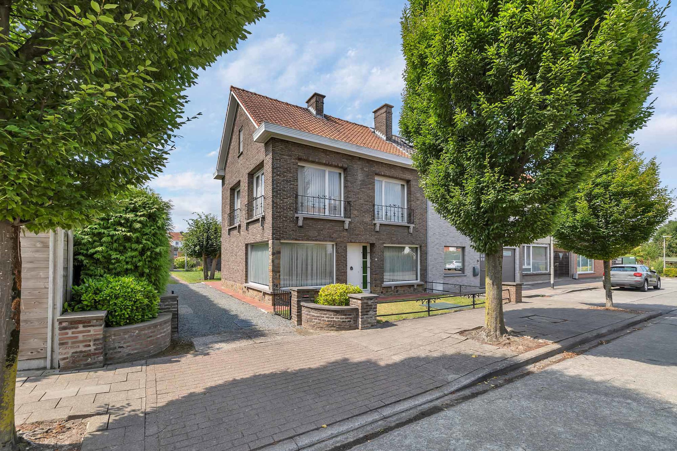 ()=>{if(producerUpdateValueVersion(node),producerAccessed(node),node.value===ERRORED)throw node.error;return node.value} Priester Joris Eeckhoutlaan 2 - 9800 Deinze