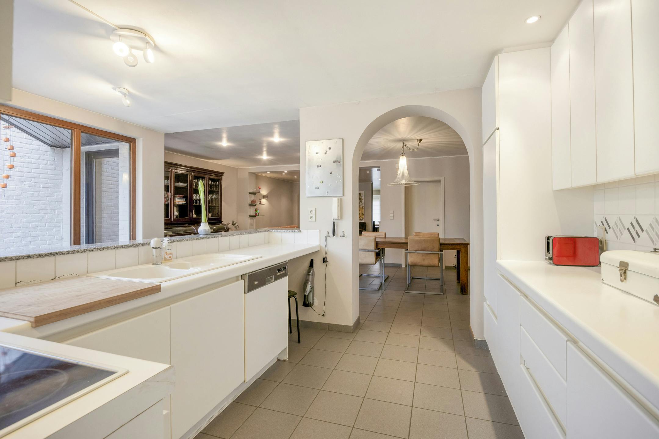 Goed gelegen stadswoning met 3 of 4 slaapkamers, tuin en garagebox  foto 13