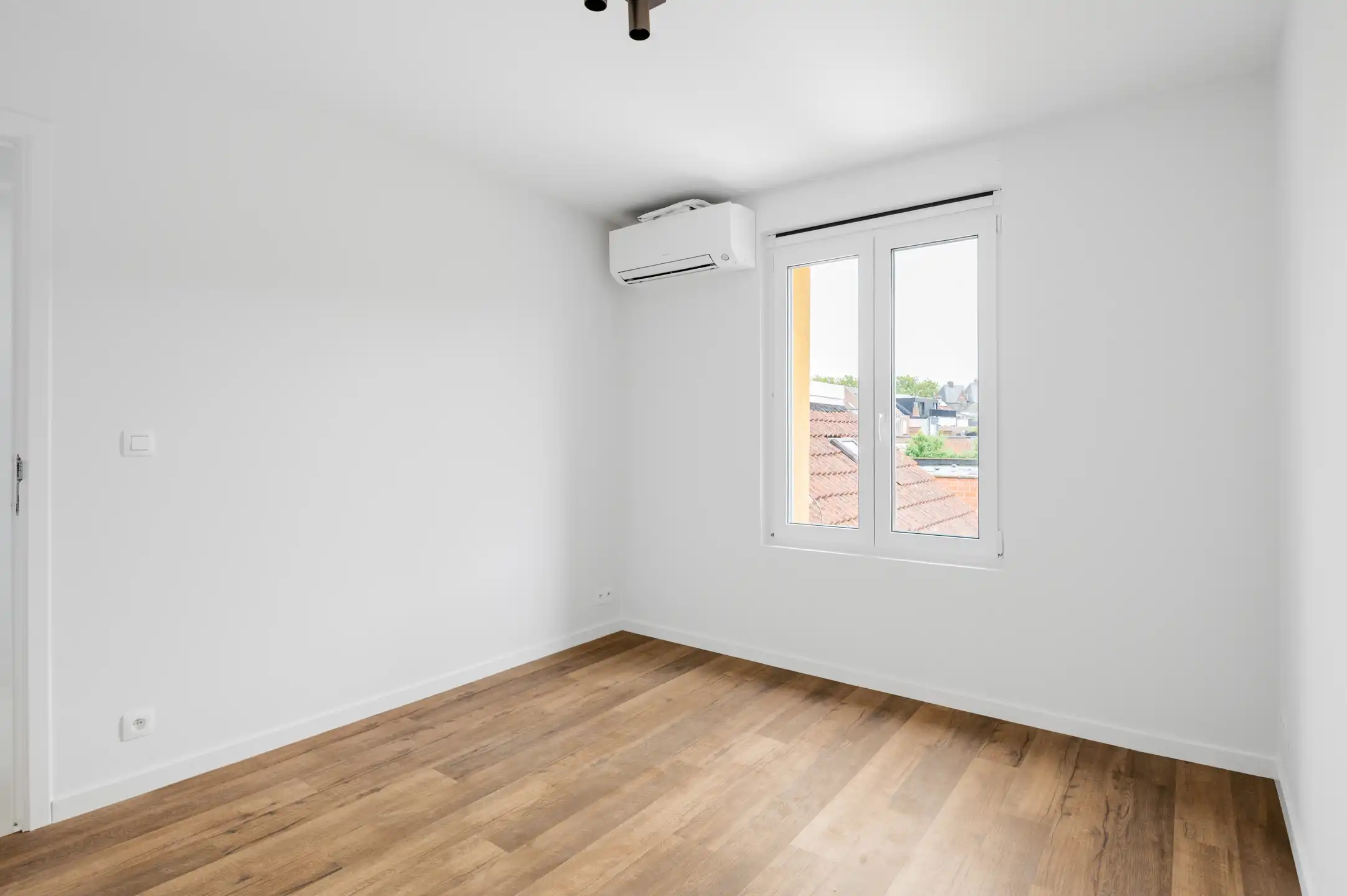 Prachtig gerenoveerde woning in het centrum van Aartselaar foto 12