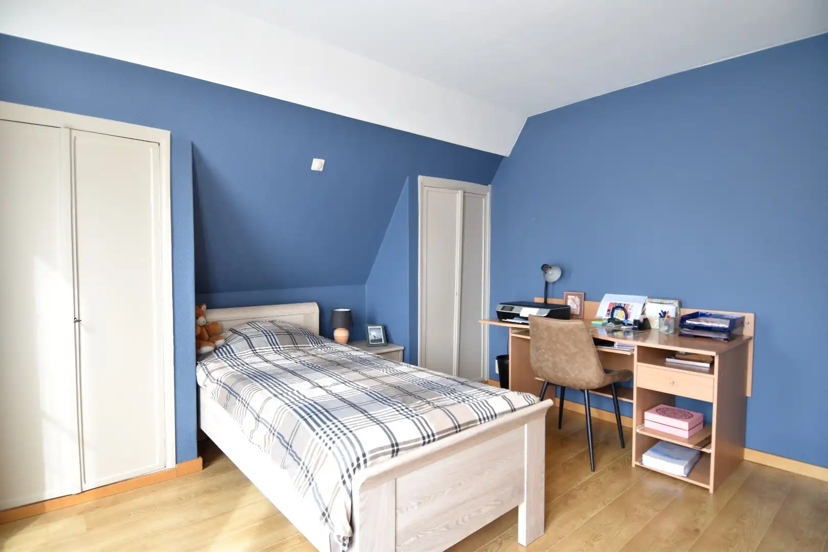 Karaktervolle woning met 3 slaapkamers, garage én tuin op een rustige locatie te koop in Marke foto 10