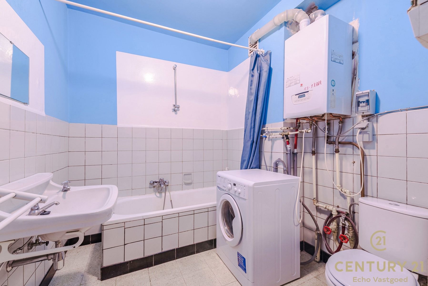 Rustig gelegen 2 slaapkamer appartement met gem. tuin foto 9