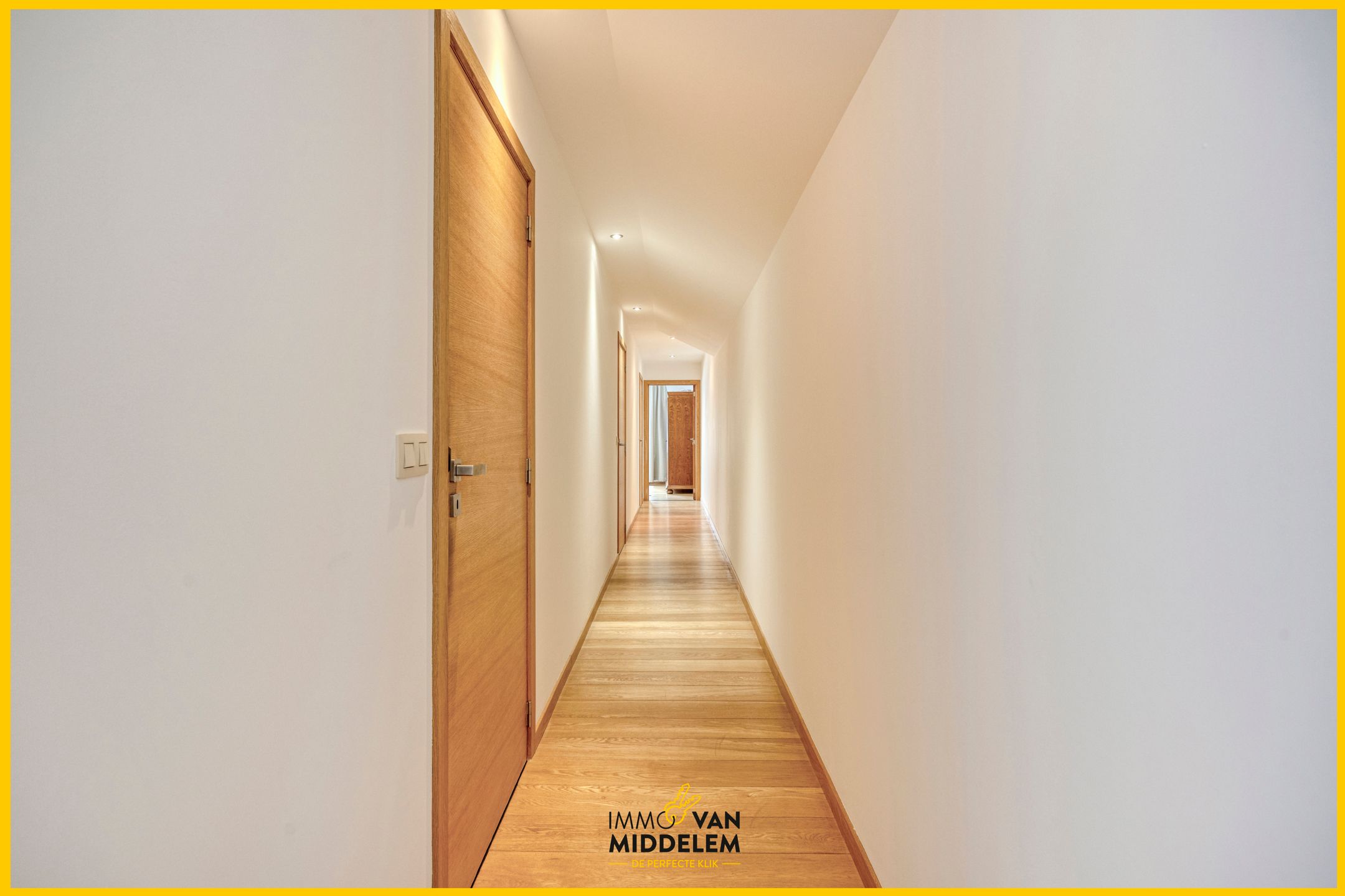 INSTAPKLARE WONING MET 3 KAMERS, TERRAS, TUIN EN GARAGE foto 15