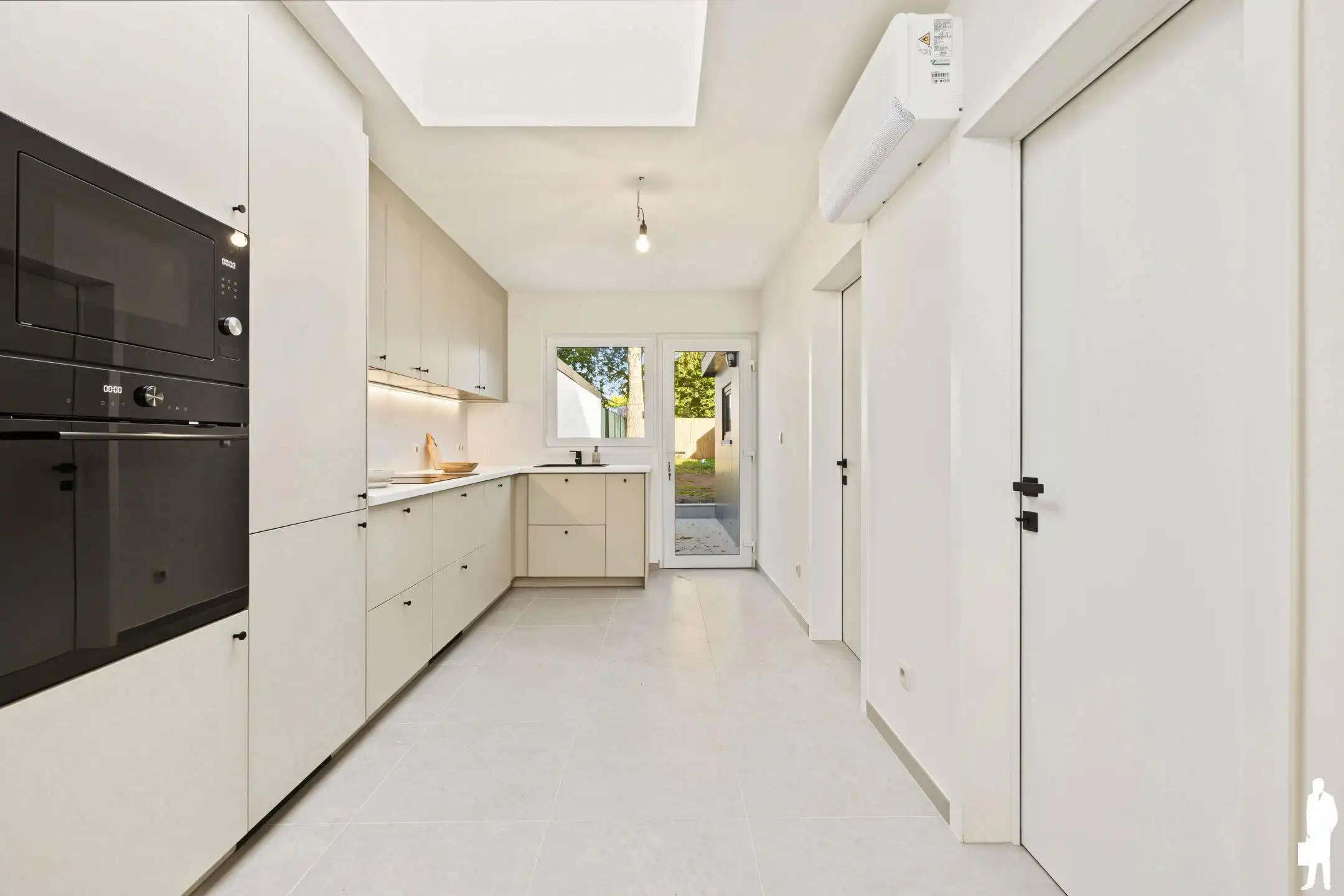 Energiezuinige gerenoveerde gezinswoning met 3 slpk en tuin foto 5