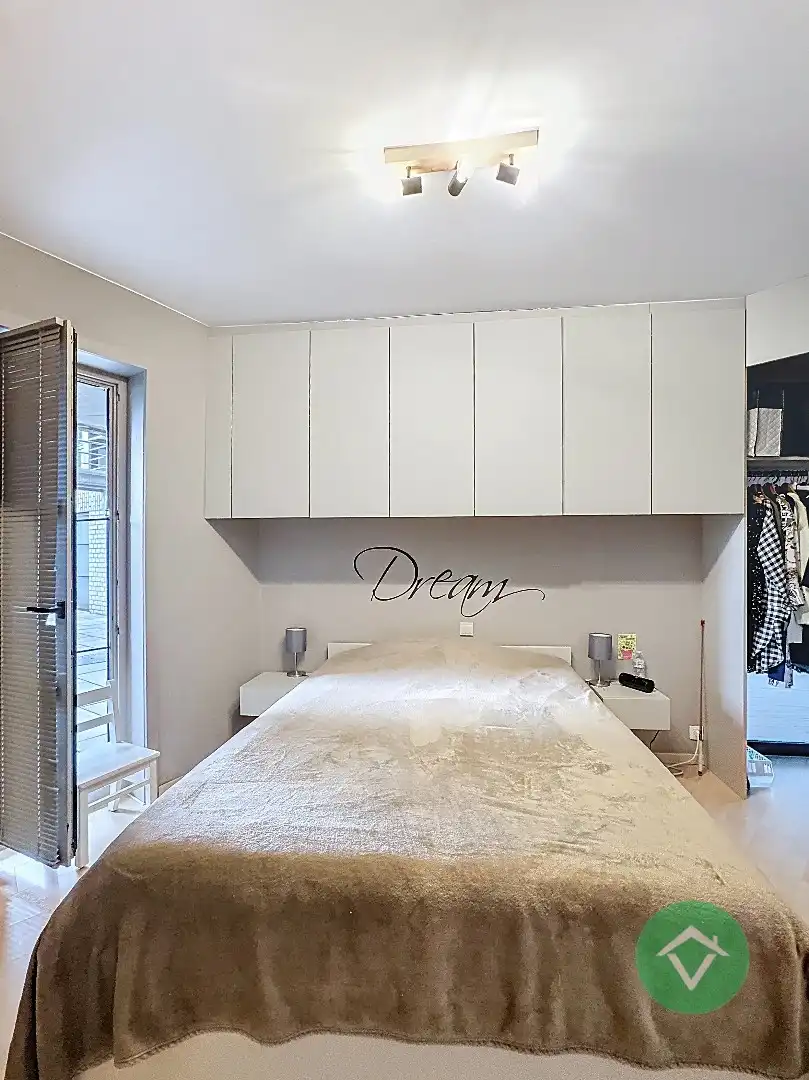 Volledig gerenoveerd handelspand met woonst en garage te Koekelare foto 17