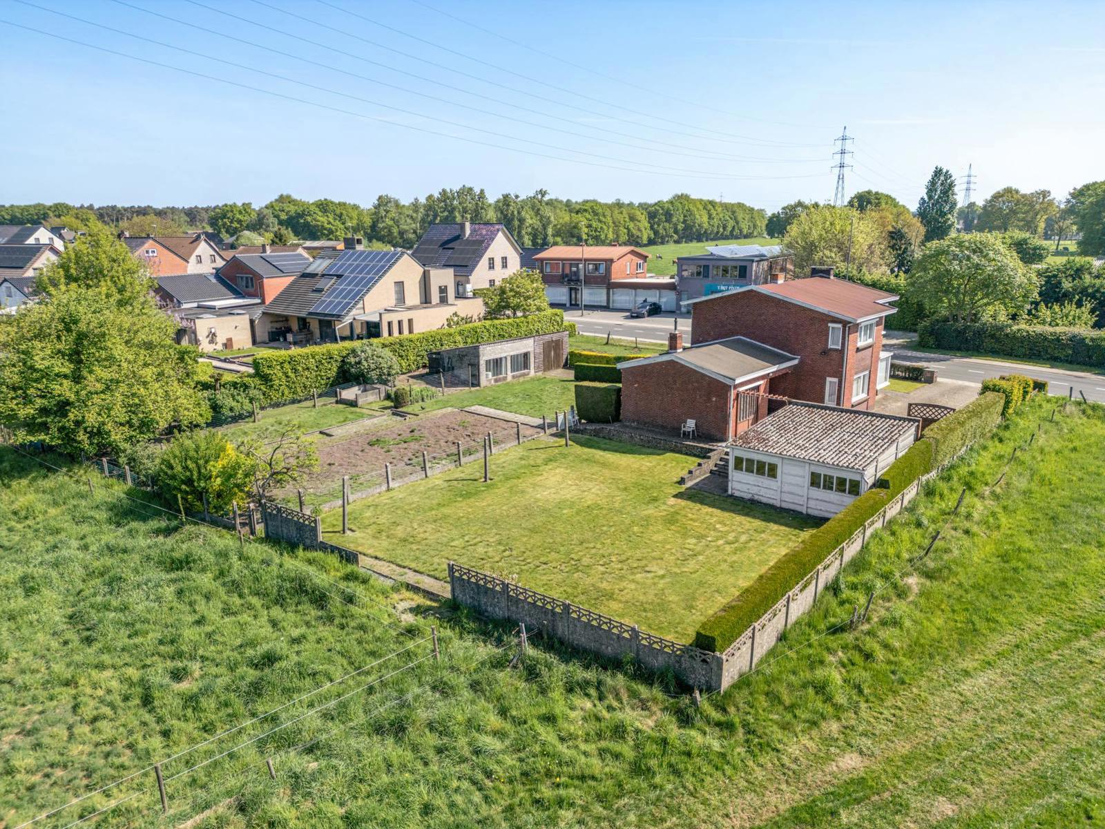 Charmante woning met vergezicht in Pelt foto 25