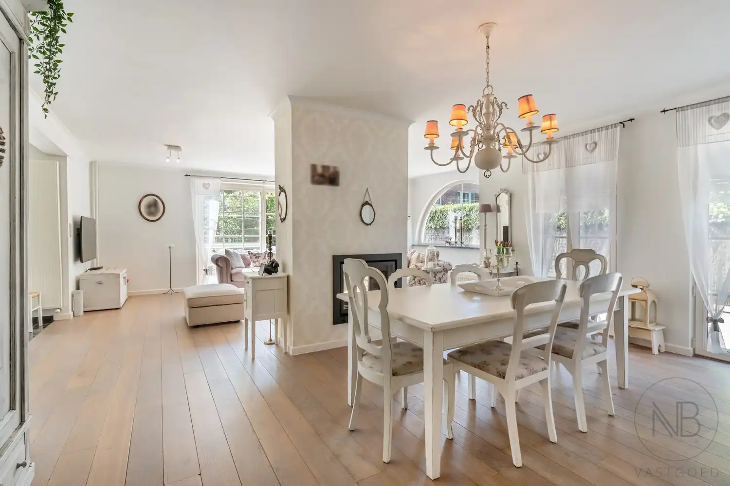 Instapklare gezinswoning met ruimte voor vrijberoep op toplocatie in Genk! foto 19