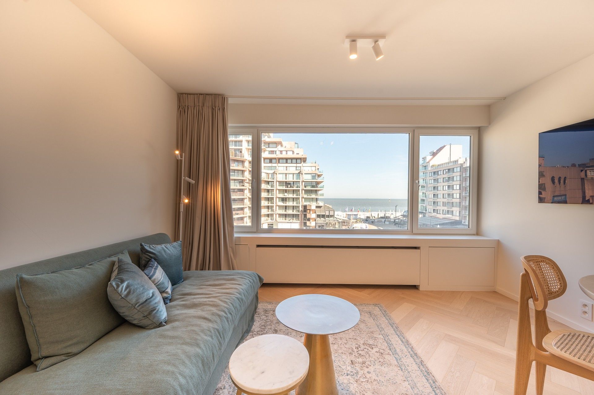 Unieke pied-à-terre met adembenemend zeezicht foto 2