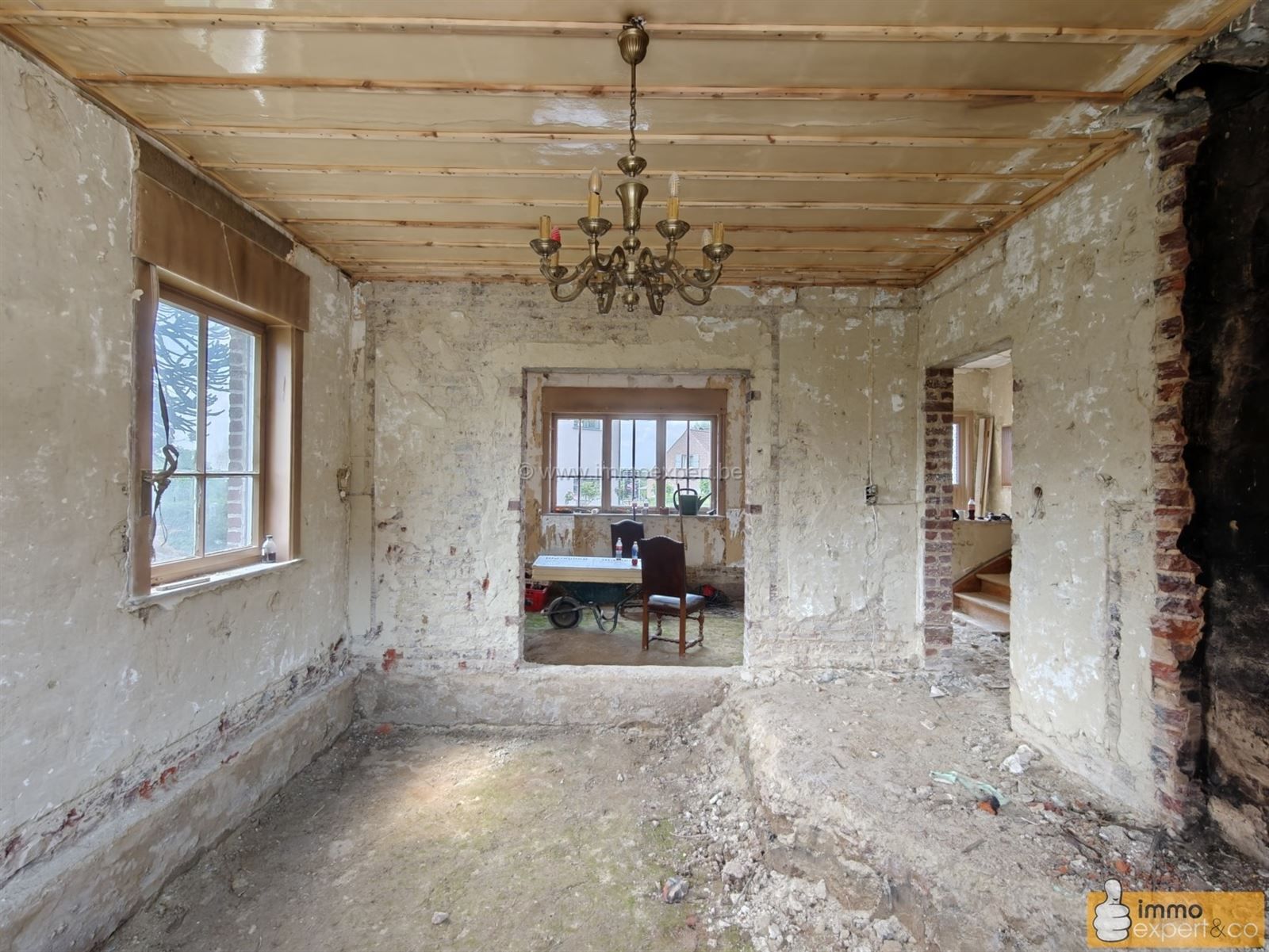 BORCHTLOMBEEK: Te renoveren woning op mooi perceel foto 5