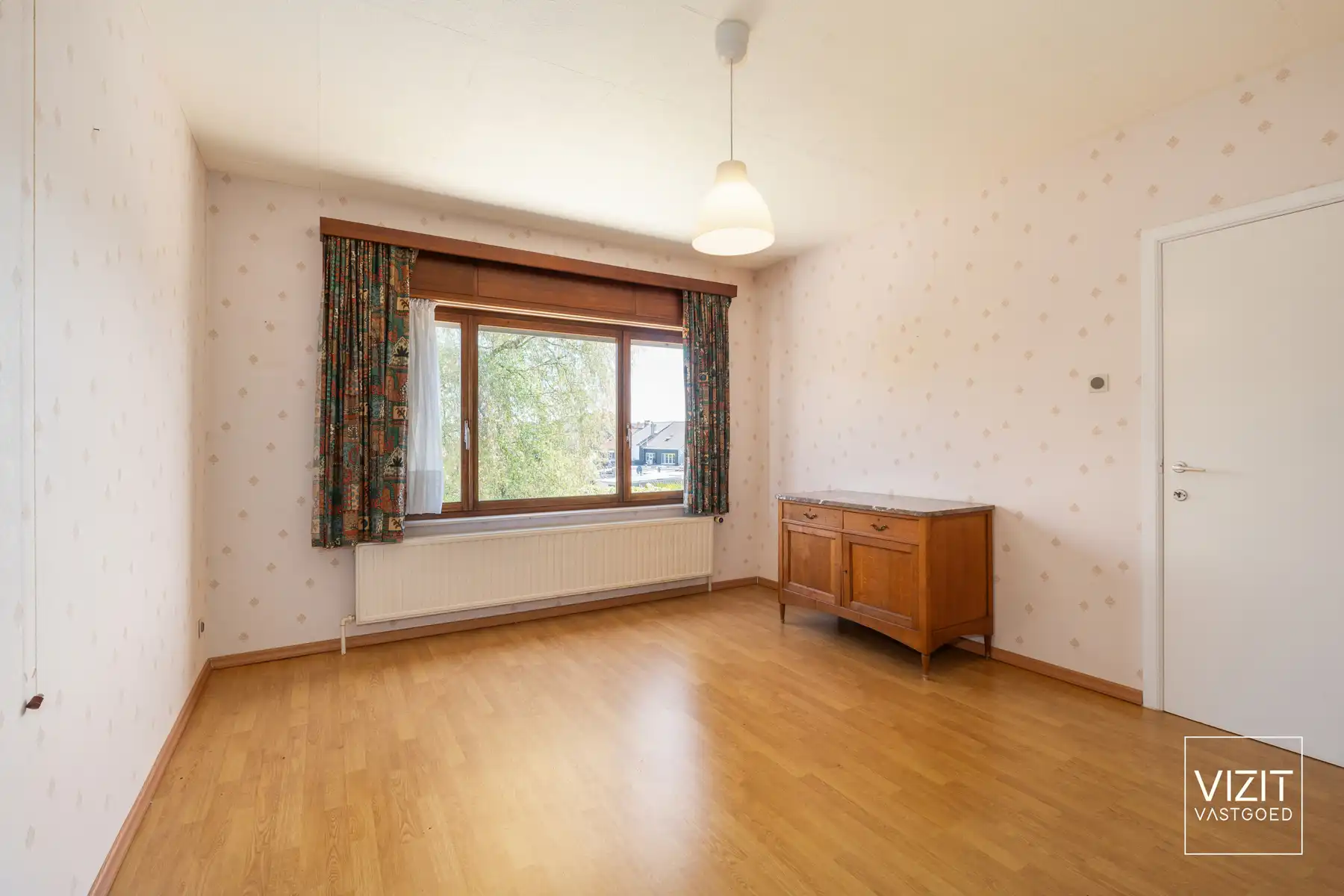 Halfopen woning met garage nabij station Ninove foto 11