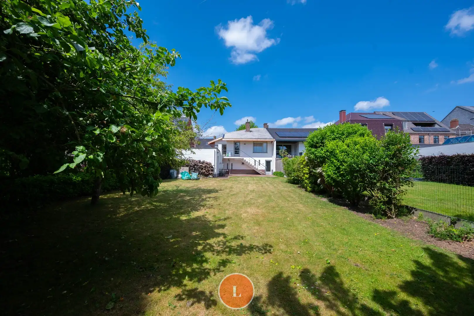 Charmante gerenoveerde halfopen woning met karaktervolle gevel foto 14