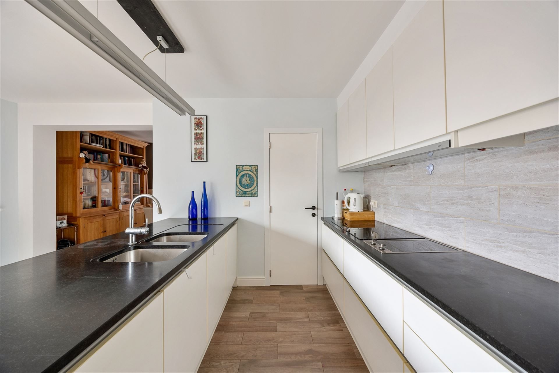 Appartementsgebouw met 2 appartementen en tuin. foto 6