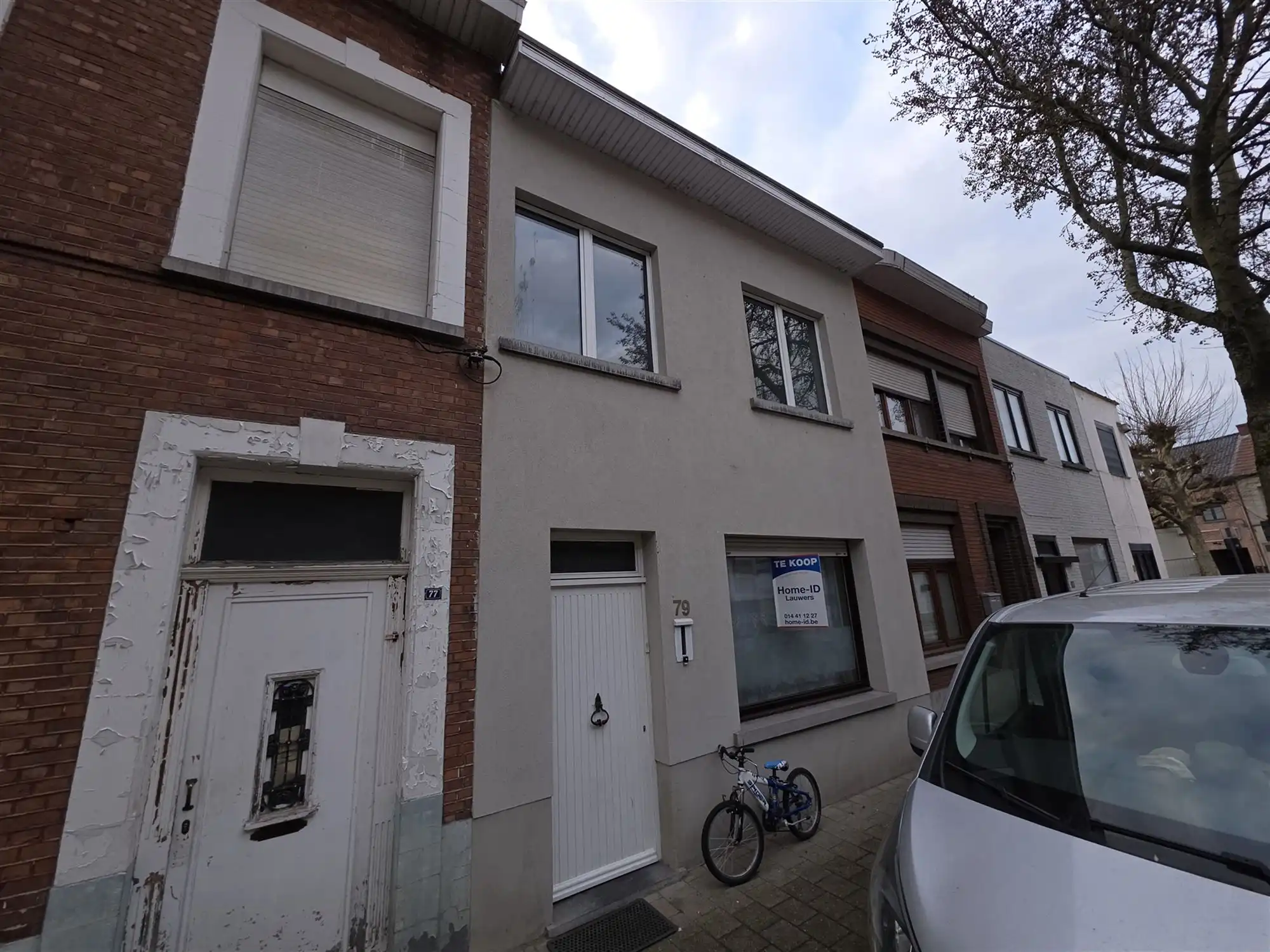 Huis met 3 slaapkamers en koer foto 2