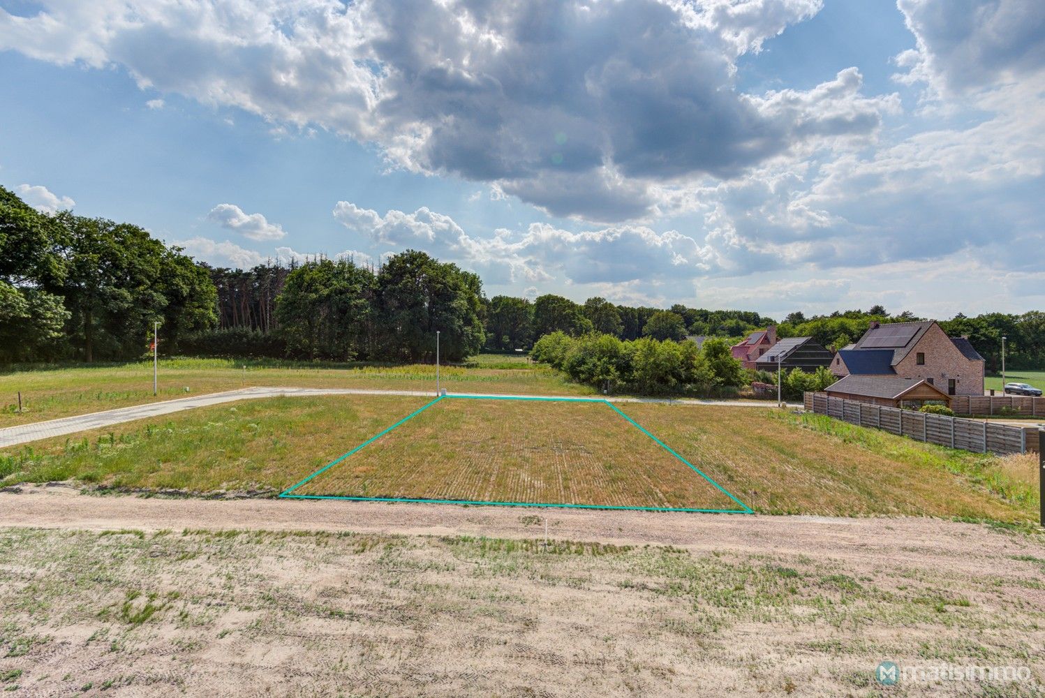 BOUWGROND VOOR HALF-OPEN BEBOUWING OP UNIEKE GROENE LOCATIE IN NIEUWE VERKAVELING foto 2