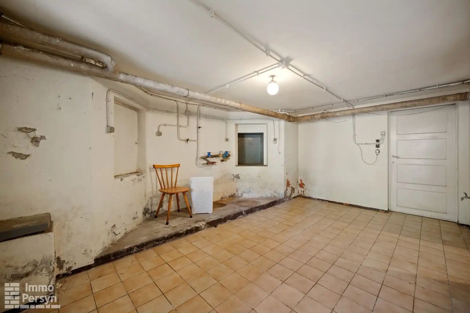 Woning met loods op een commerciële ligging foto 22