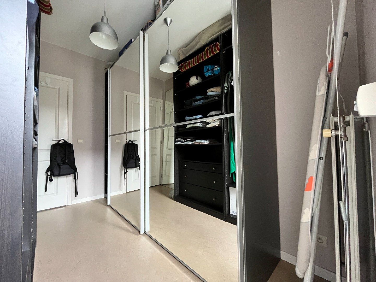 Riant 3 slpk-appartement met 2 terrassen en een garagebox foto 15