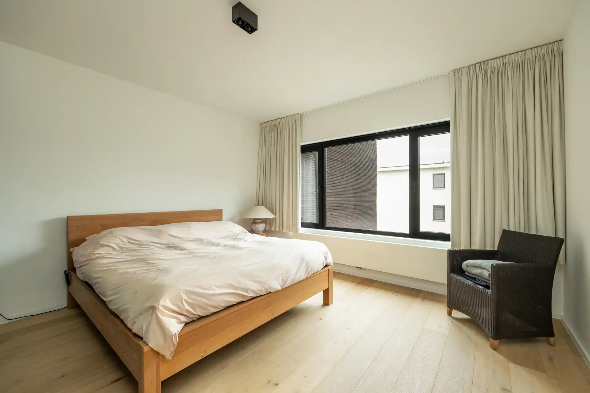 Prachtig gerenoveerde duplex met 3 slpks en giga terras foto 11