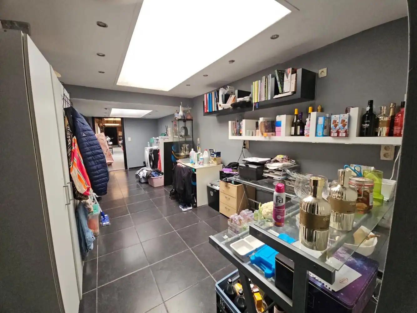 Ruim handelspand met woongelegenheid foto 14